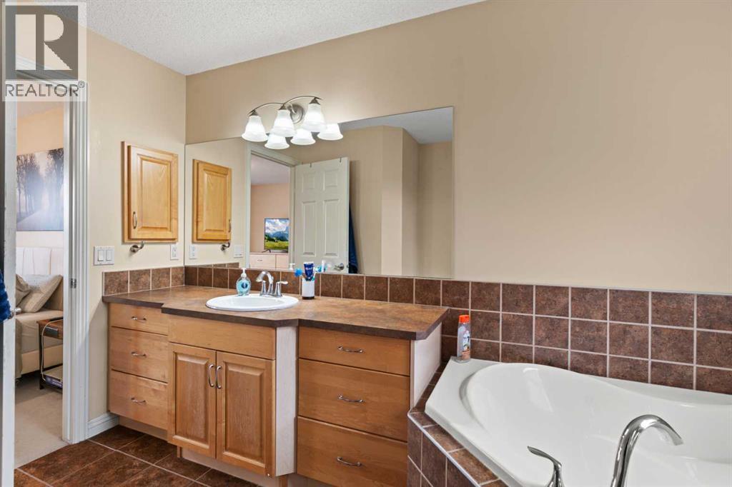 137 Copperleaf Bay SE, Calgary, Alberta  T2Z 0J2 - Photo 38 - A2314031