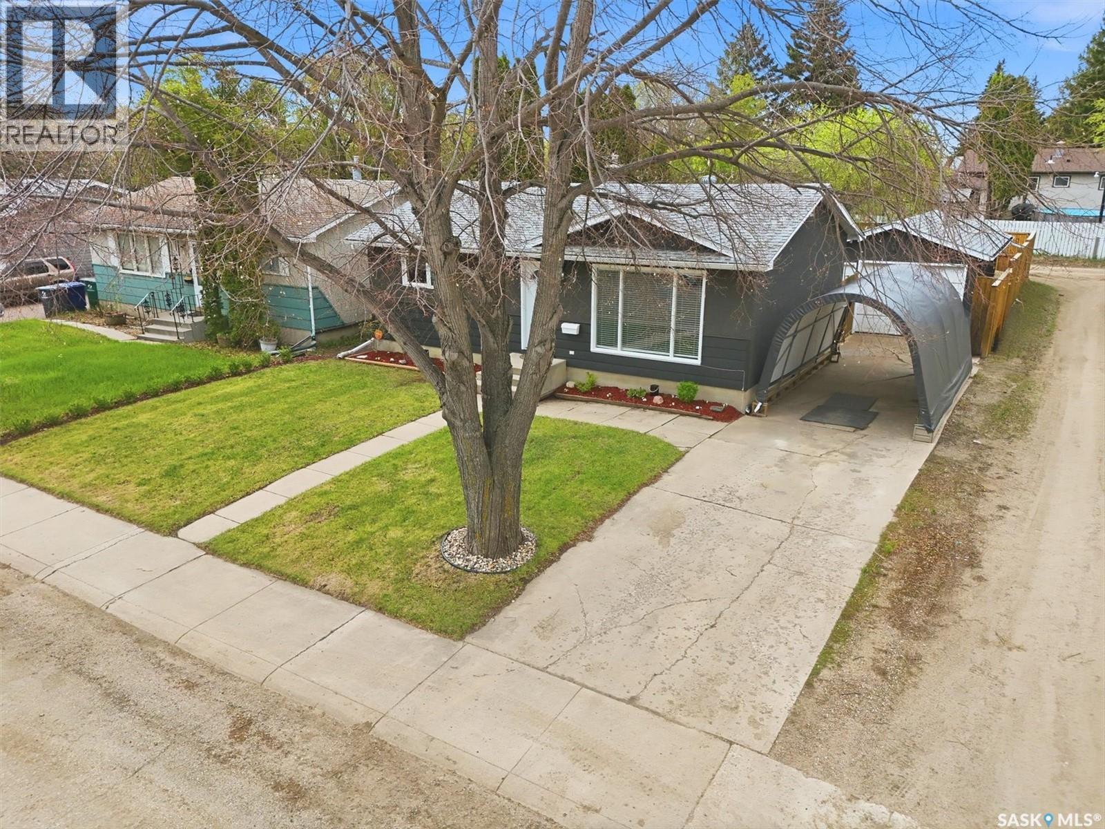 31 Bence Crescent, Saskatoon, Saskatchewan  S7L 4H9 - Photo 4 - SK037171