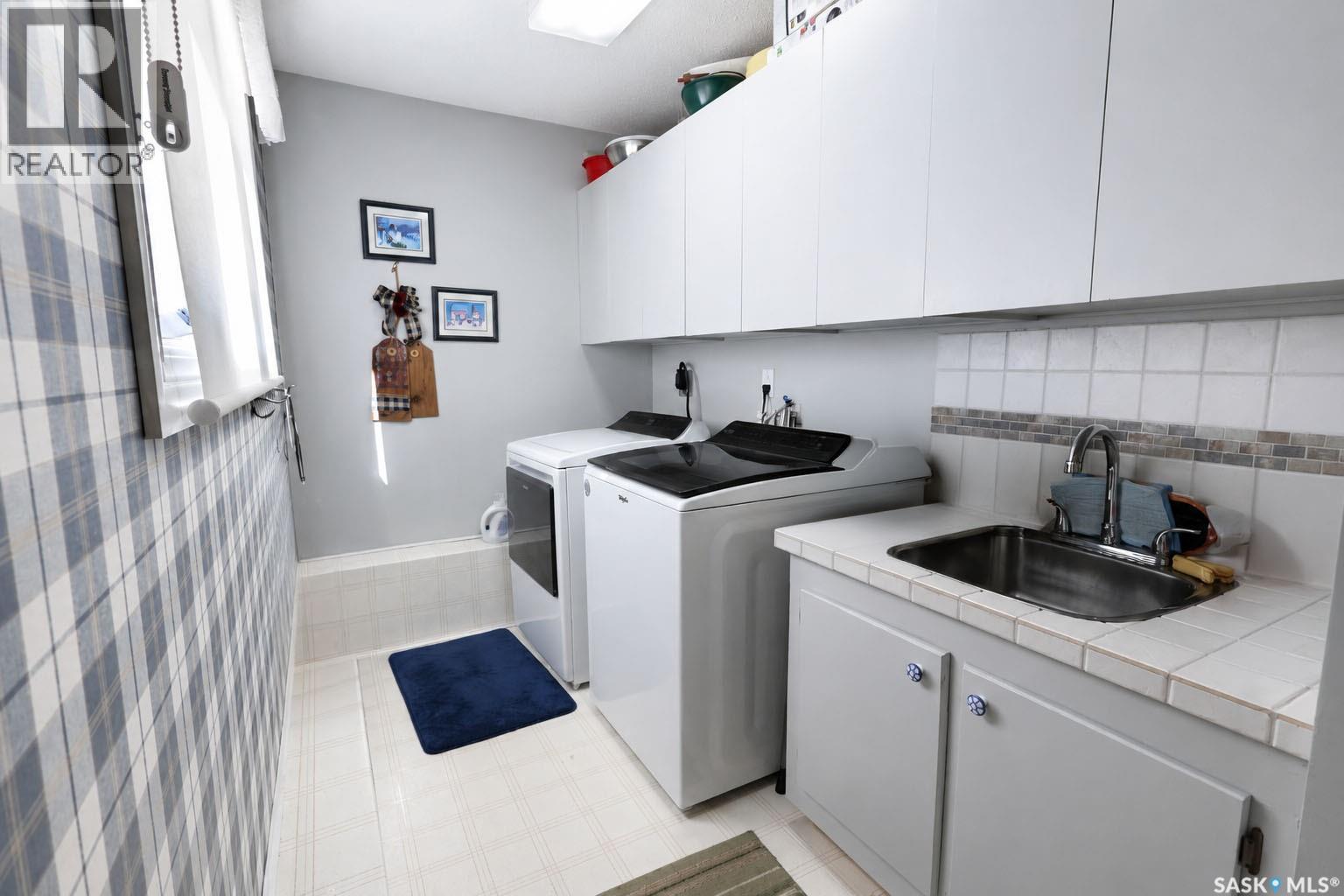 1010 Woodman Crescent, Prince Albert, Saskatchewan  S6V 6L6 - Photo 23 - SK037147