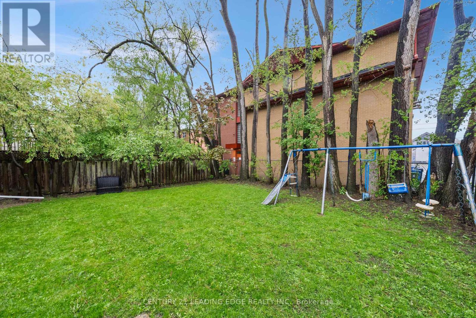 527 Glengarry Avenue, Toronto, Ontario  M5M 1G2 - Photo 48 - C13176280