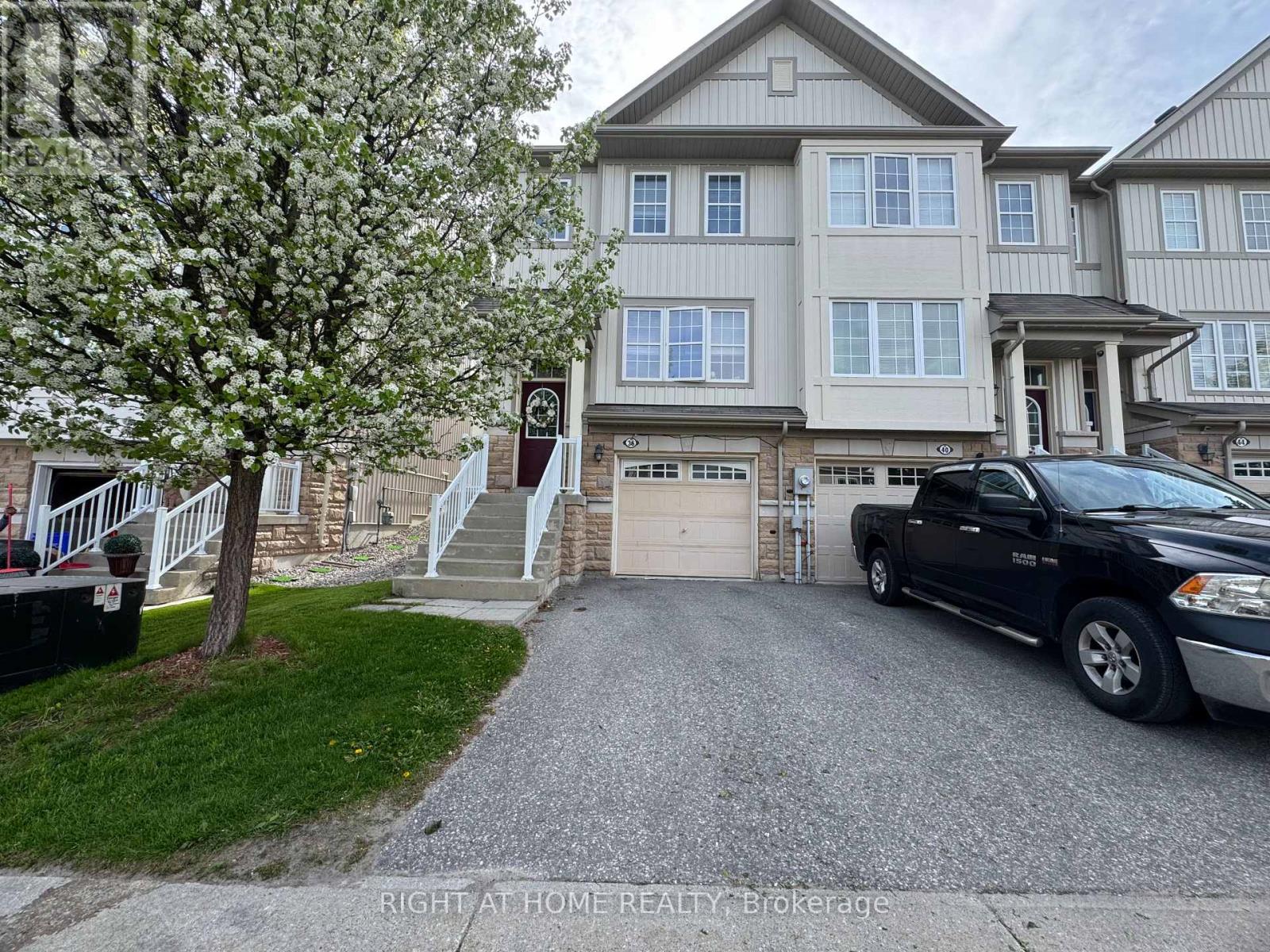 36 Farmstead Dr Drive, Clarington, Ontario  L1C 0K9 - Photo 3 - E13176332