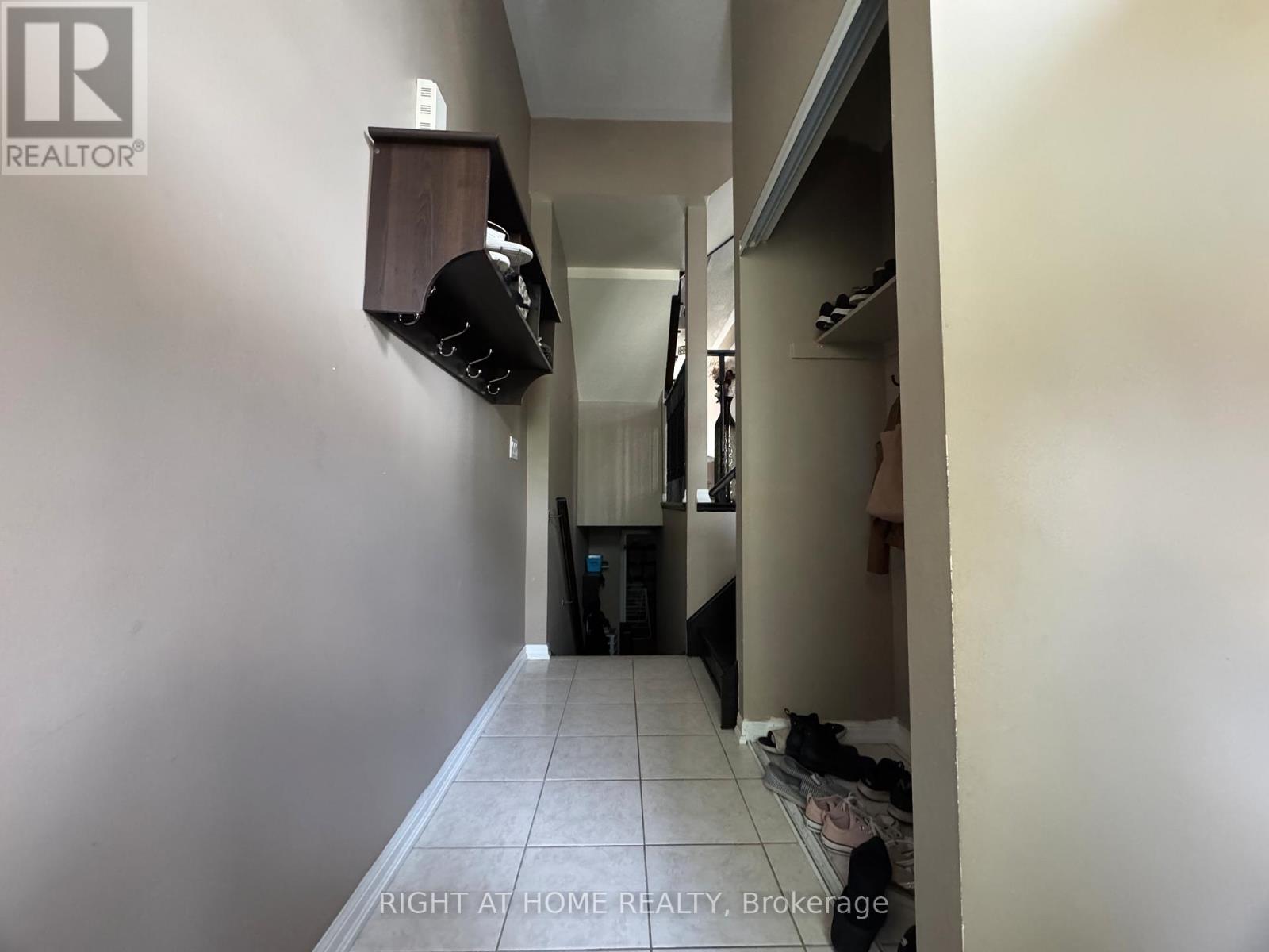 36 Farmstead Dr Drive, Clarington, Ontario  L1C 0K9 - Photo 6 - E13176332
