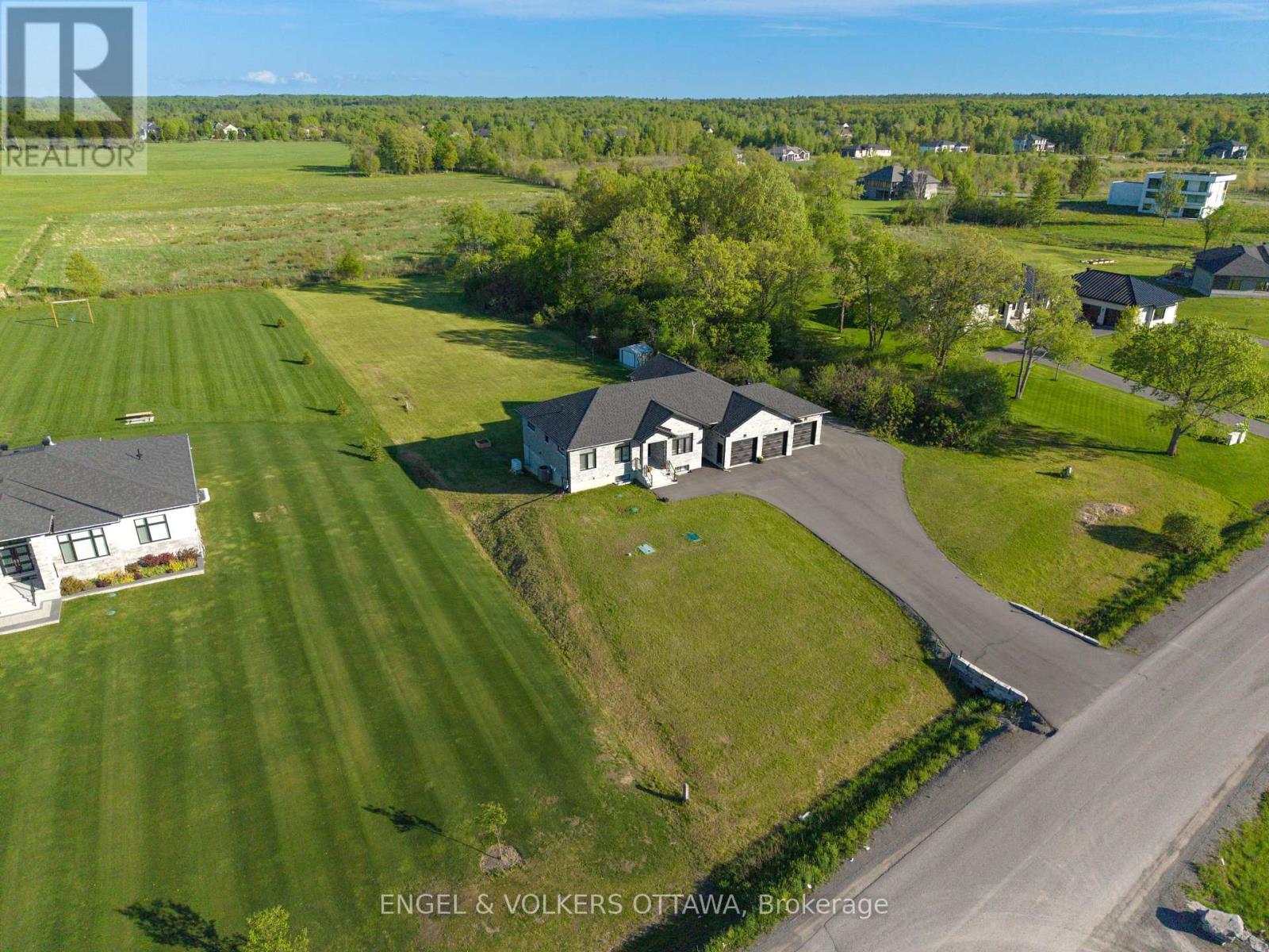19 Synergy Way, Ottawa, Ontario  K2W 0K3 - Photo 47 - X12953158