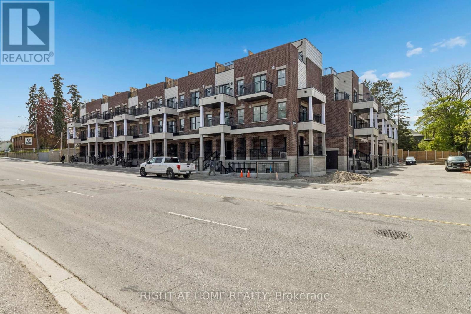 206 - 15100 Yonge Street, Aurora, Ontario  L4G 4C8 - Photo 1 - N13166914