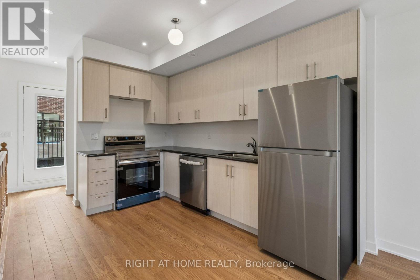 206 - 15100 Yonge Street, Aurora, Ontario  L4G 4C8 - Photo 12 - N13166914