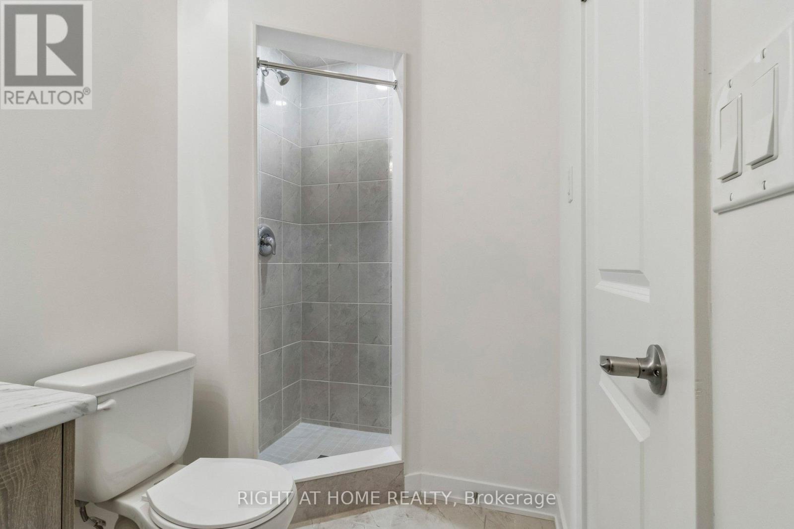 206 - 15100 Yonge Street, Aurora, Ontario  L4G 4C8 - Photo 33 - N13166914