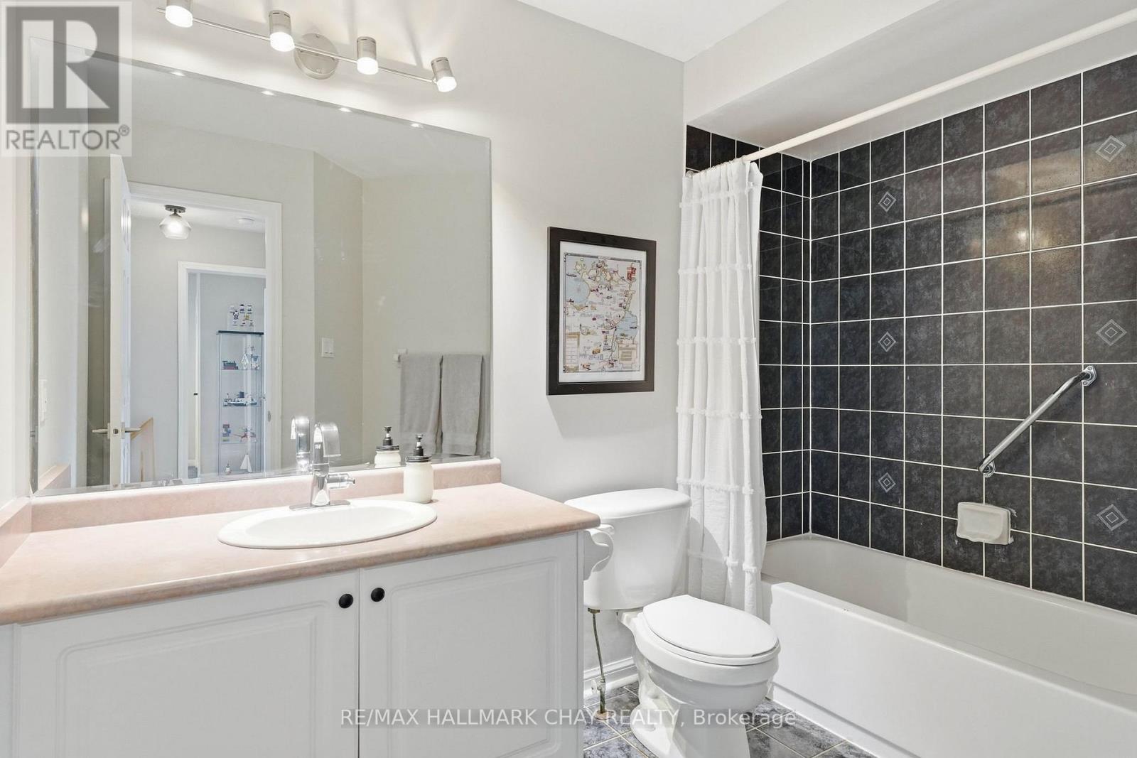167 Maplewood Drive, Essa (Angus), Ontario  L0M 1B4 - Photo 16 - N13176194