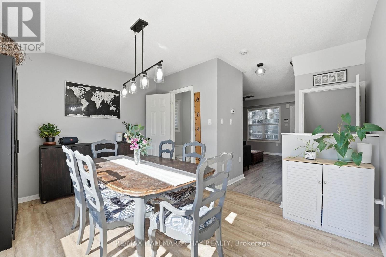 167 Maplewood Drive, Essa (Angus), Ontario  L0M 1B4 - Photo 7 - N13176194