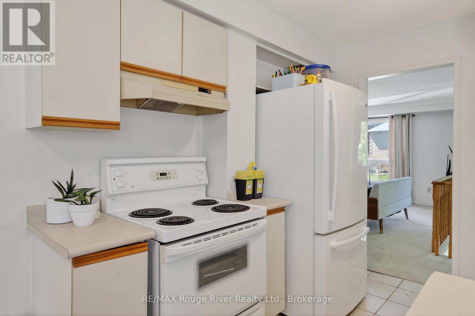 9 Farncomb Crescent, Clarington, Ontario  L1C 4L5 - Photo 12 - E13176462