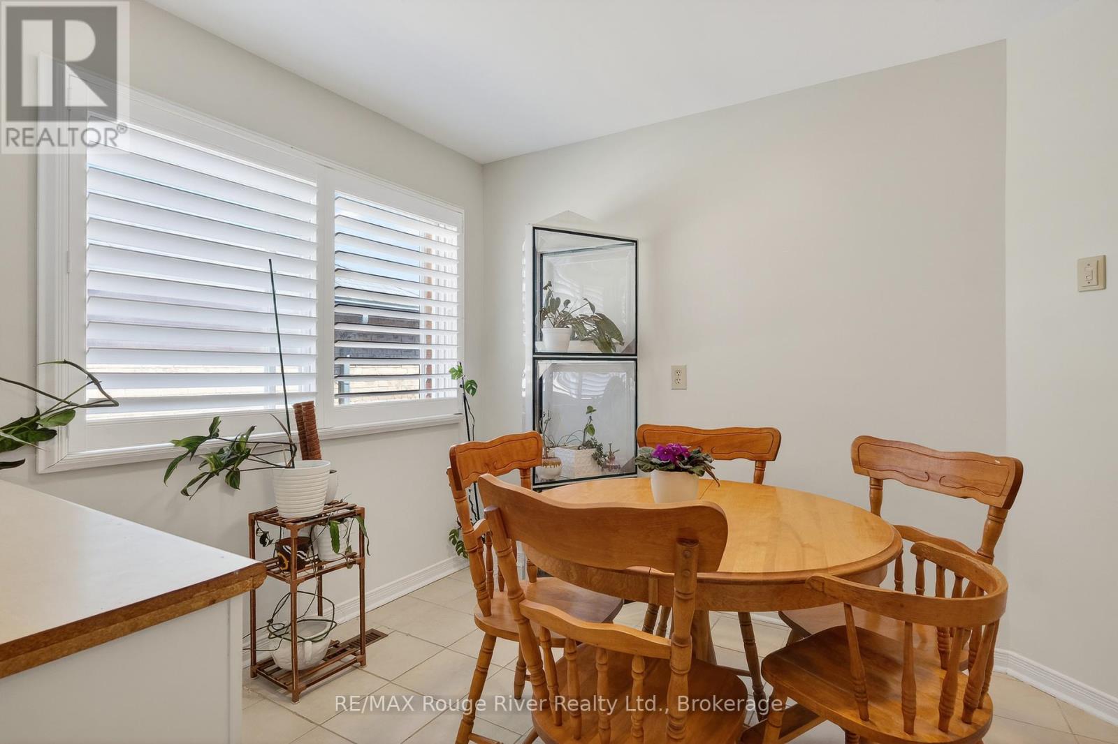 9 Farncomb Crescent, Clarington, Ontario  L1C 4L5 - Photo 13 - E13176462
