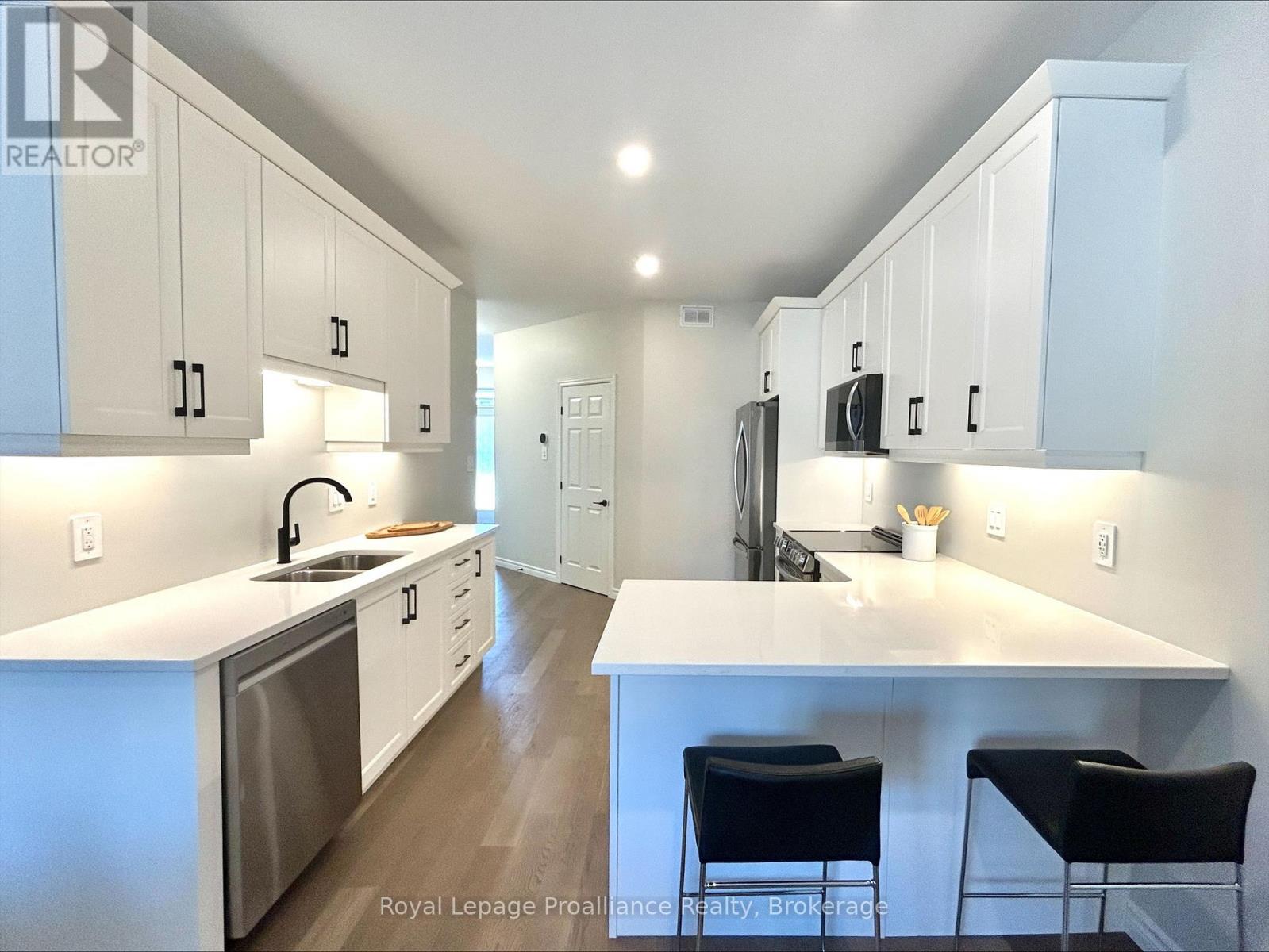 35 Athabaska Drive, Belleville, Ontario K8N 0T1 - Photo 10 - X13176446