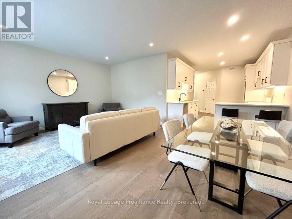 35 Athabaska Drive, Belleville, Ontario K8N 0T1 - Photo 13 - X13176446