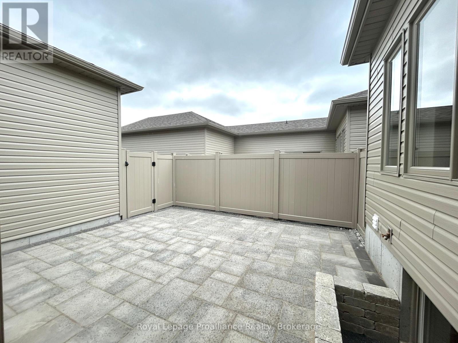 35 Athabaska Drive, Belleville, Ontario K8N 0T1 - Photo 16 - X13176446