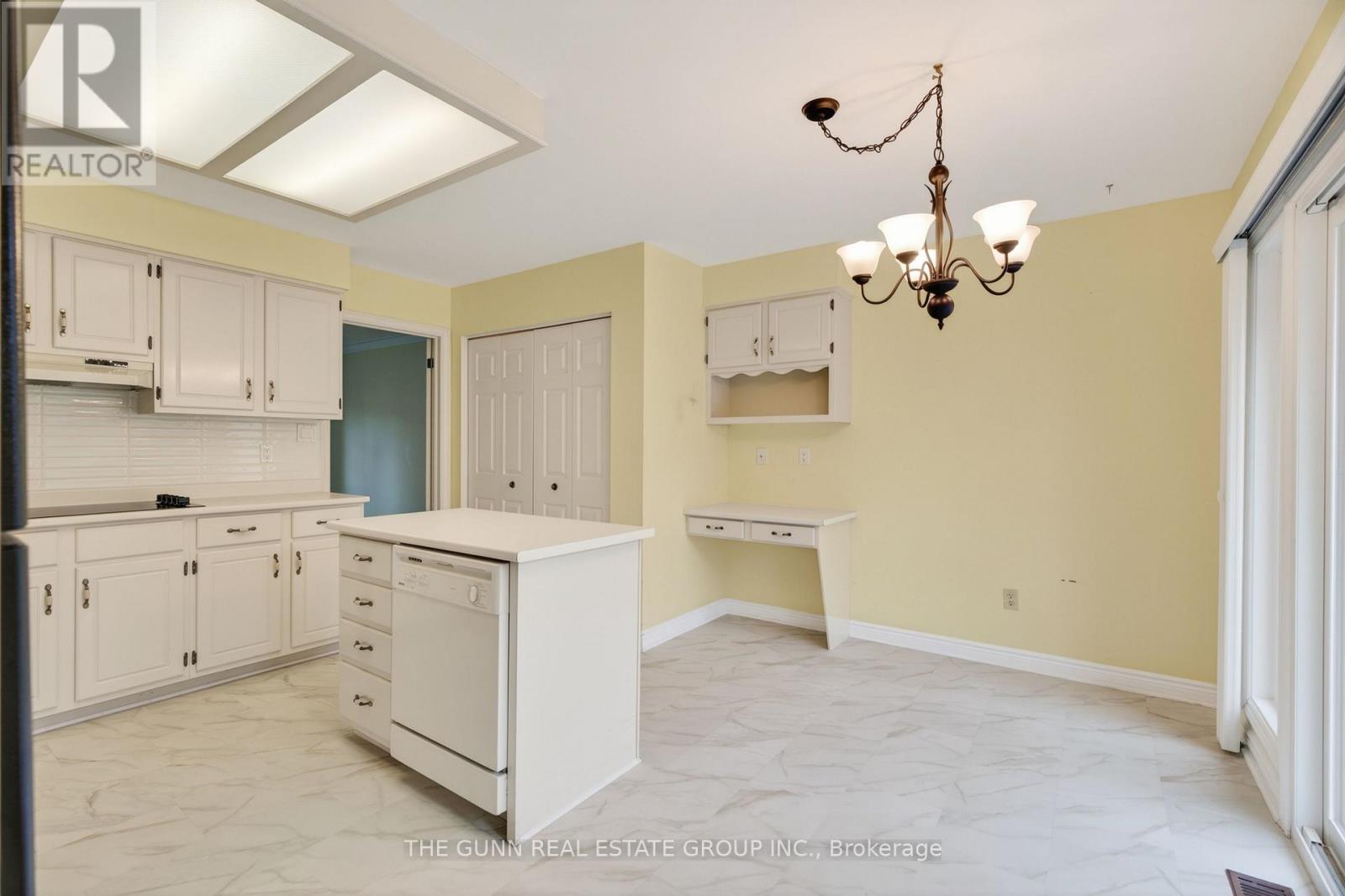31 - 211 Pine Valley Drive, London South, Ontario N6J 4W5 - Photo 24 - X13176398