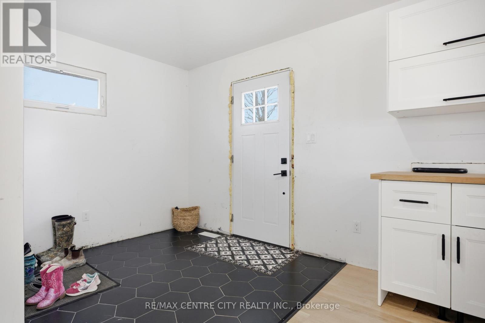 26179 Talbot Line, West Elgin, Ontario  N0L 2P0 - Photo 23 - X13176412