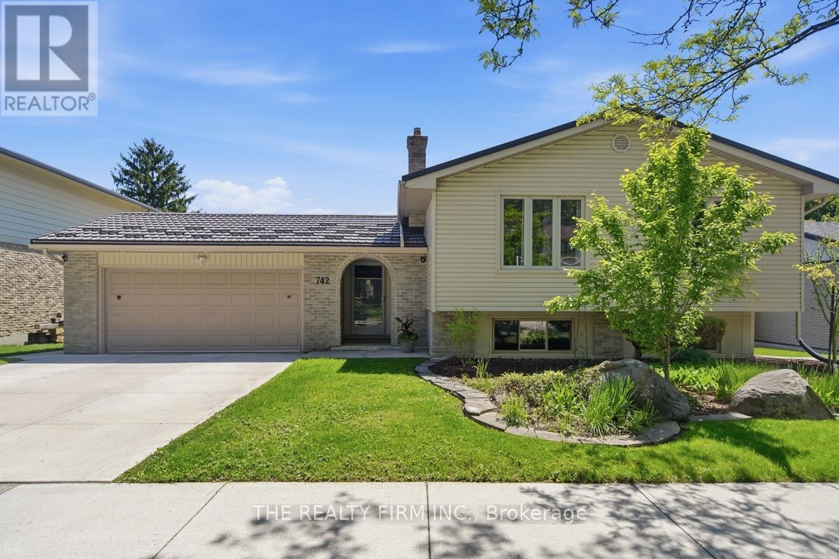 742 CRANBROOK ROAD, London South, Ontario