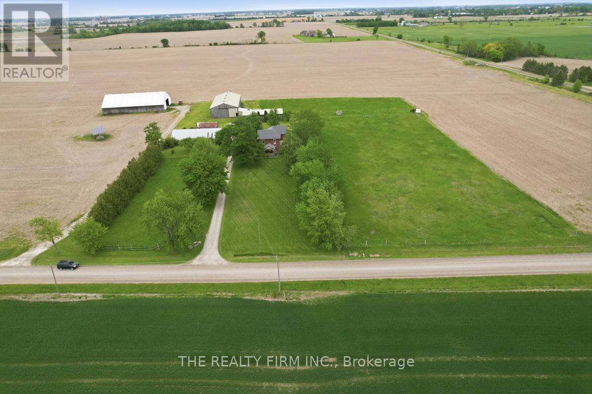 23072 Old Airport Road, Southwest Middlesex, Ontario  N0L 1M0 - Photo 2 - X13176532