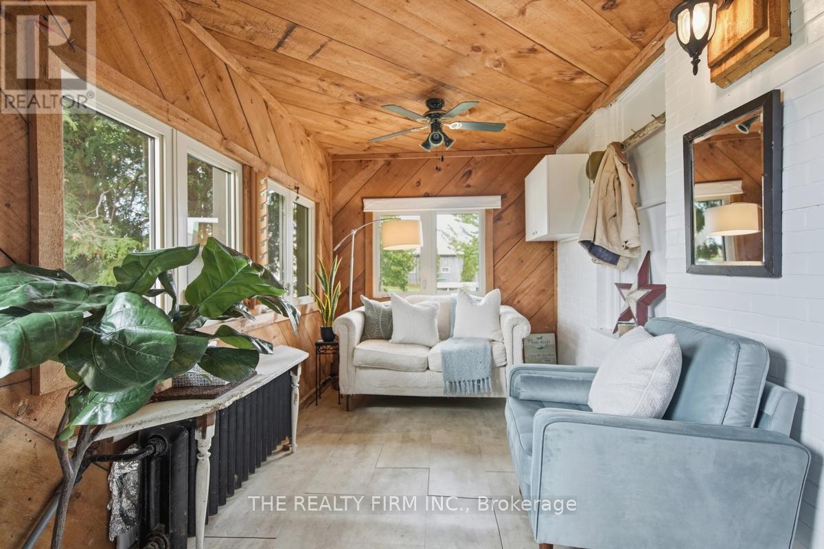 23072 Old Airport Road, Southwest Middlesex, Ontario  N0L 1M0 - Photo 20 - X13176532