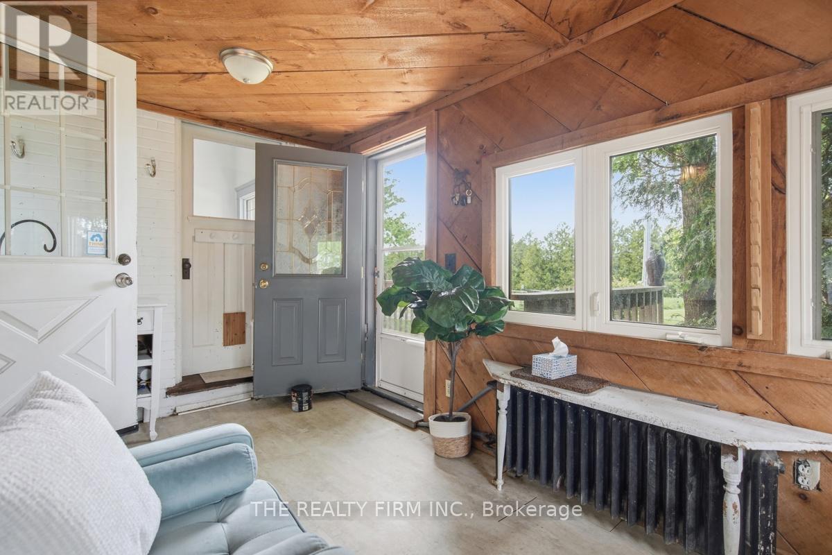 23072 Old Airport Road, Southwest Middlesex, Ontario  N0L 1M0 - Photo 21 - X13176532