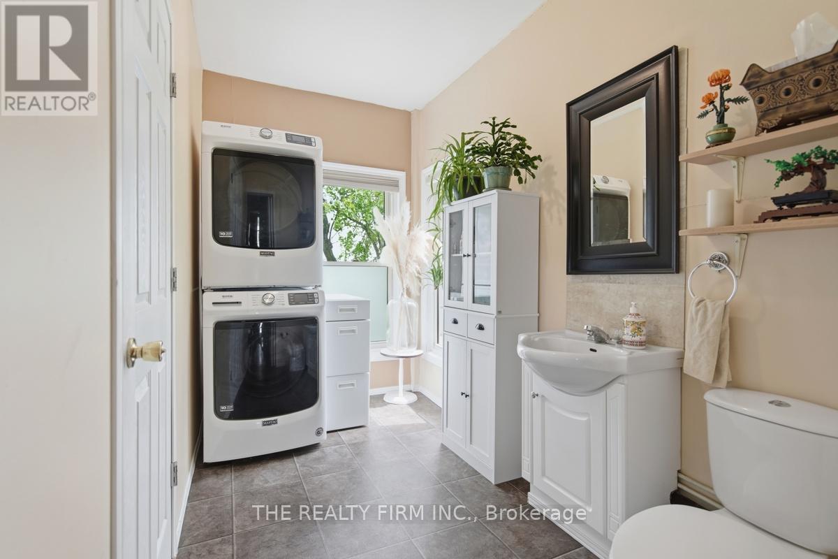 23072 Old Airport Road, Southwest Middlesex, Ontario  N0L 1M0 - Photo 22 - X13176532