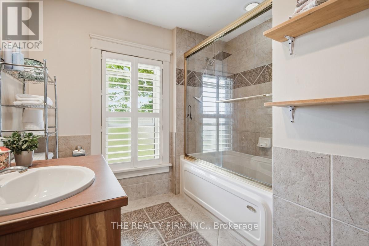 23072 Old Airport Road, Southwest Middlesex, Ontario  N0L 1M0 - Photo 29 - X13176532