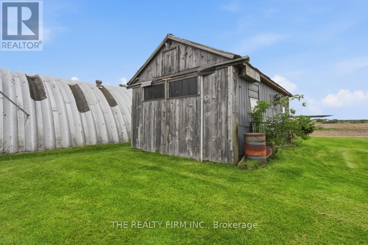23072 Old Airport Road, Southwest Middlesex, Ontario  N0L 1M0 - Photo 45 - X13176532