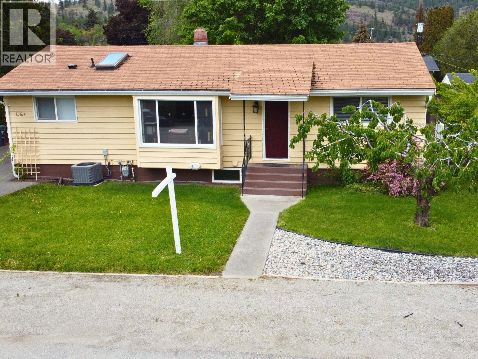 13614 SPENCER Avenue, Summerland, British Columbia