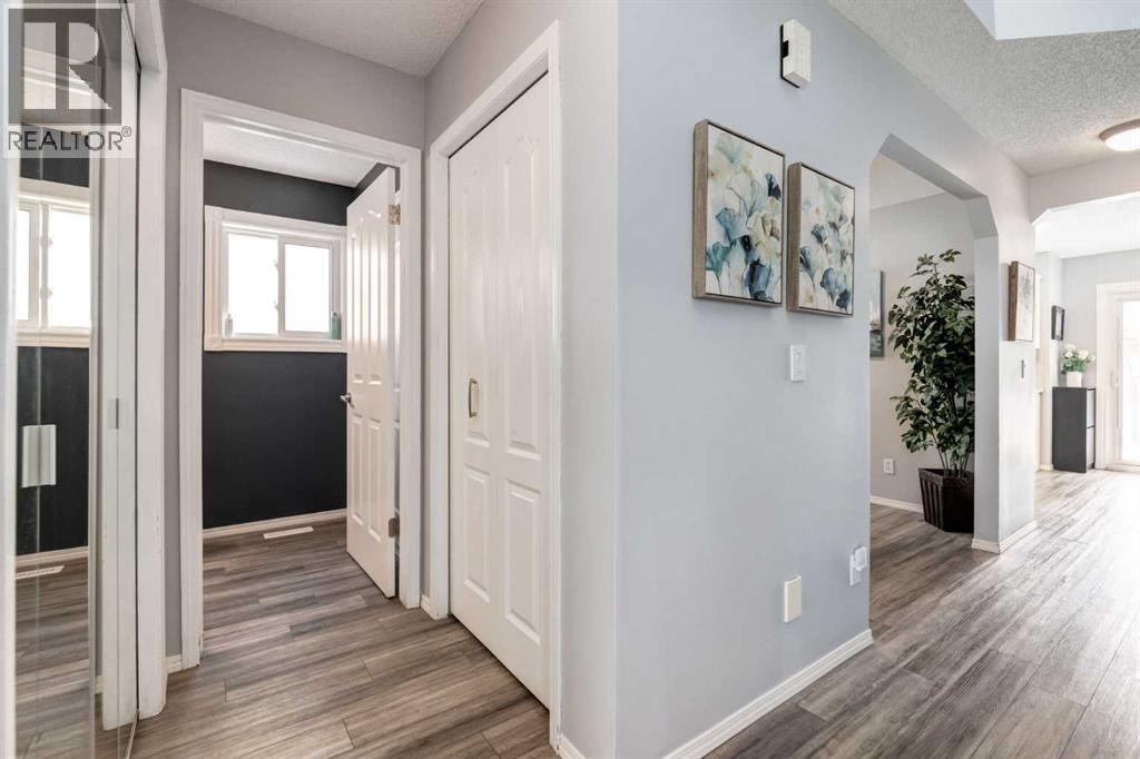 133 Sandpiper Circle NW, Calgary, Alberta  T3K 3R4 - Photo 14 - A2314037
