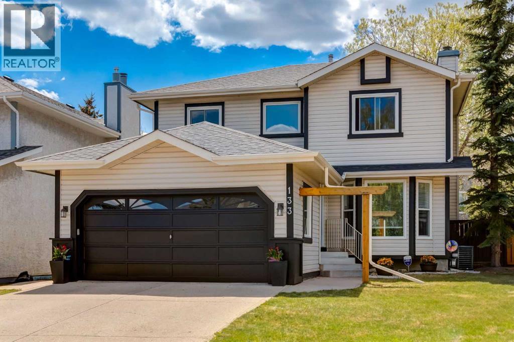 133 Sandpiper Circle NW, Calgary, Alberta  T3K 3R4 - Photo 1 - A2314037