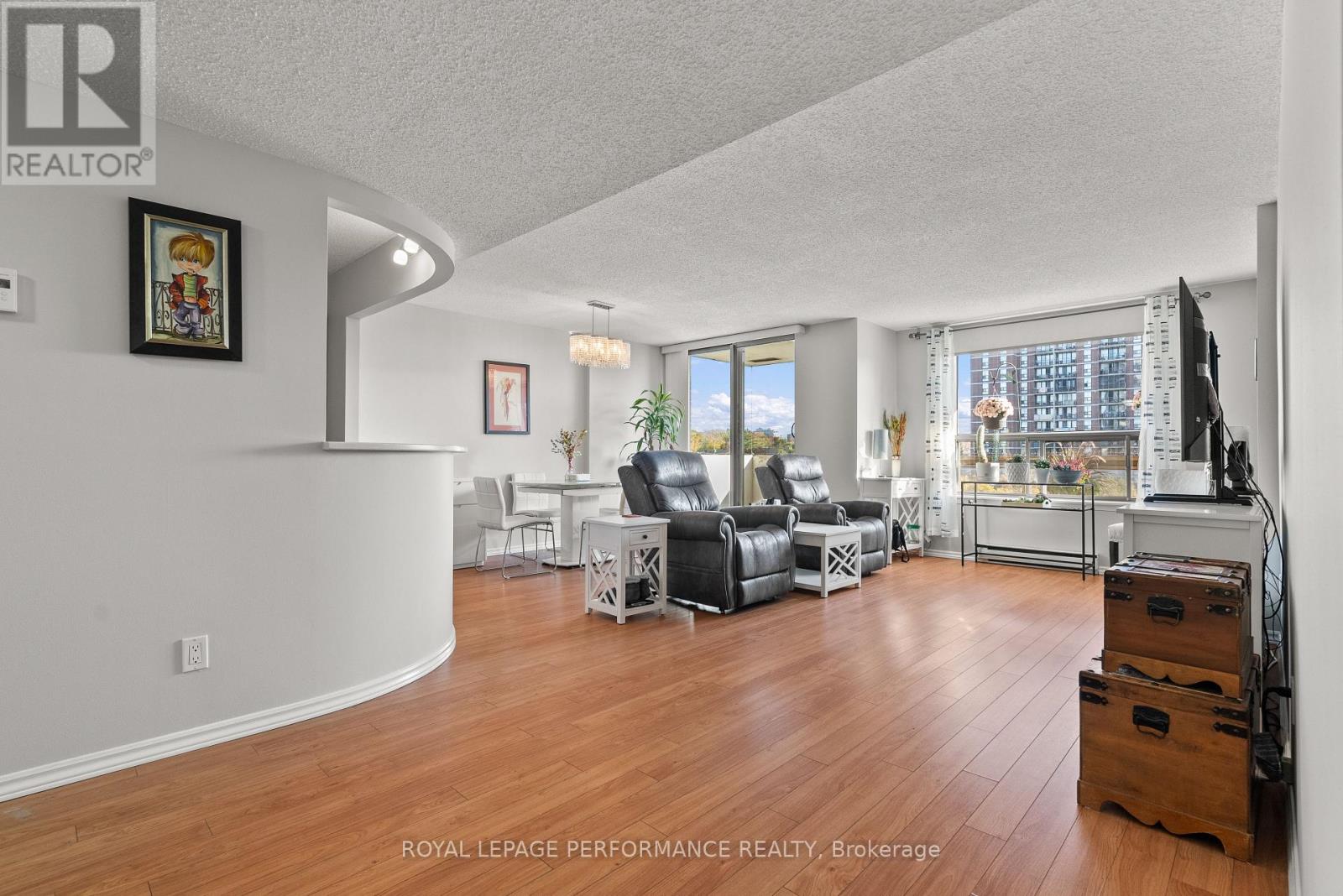 UNIT #407 - 200 LAFONTAINE AVENUE, Ottawa, Ontario