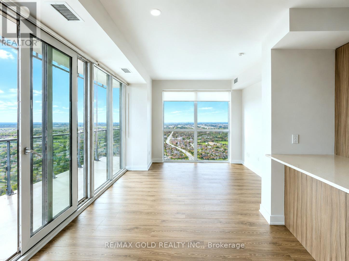 4908 - 430 Square One Drive, Mississauga, Ontario  L5B 0L6 - Photo 6 - W13176256