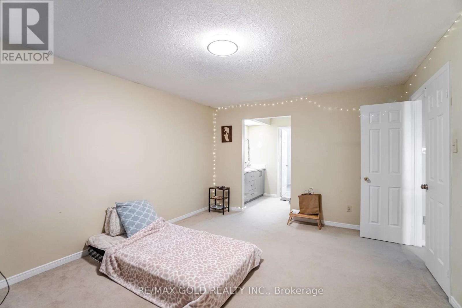 21 Nottingham Crescent, Brampton, Ontario  L6S 4G3 - Photo 15 - W13176330