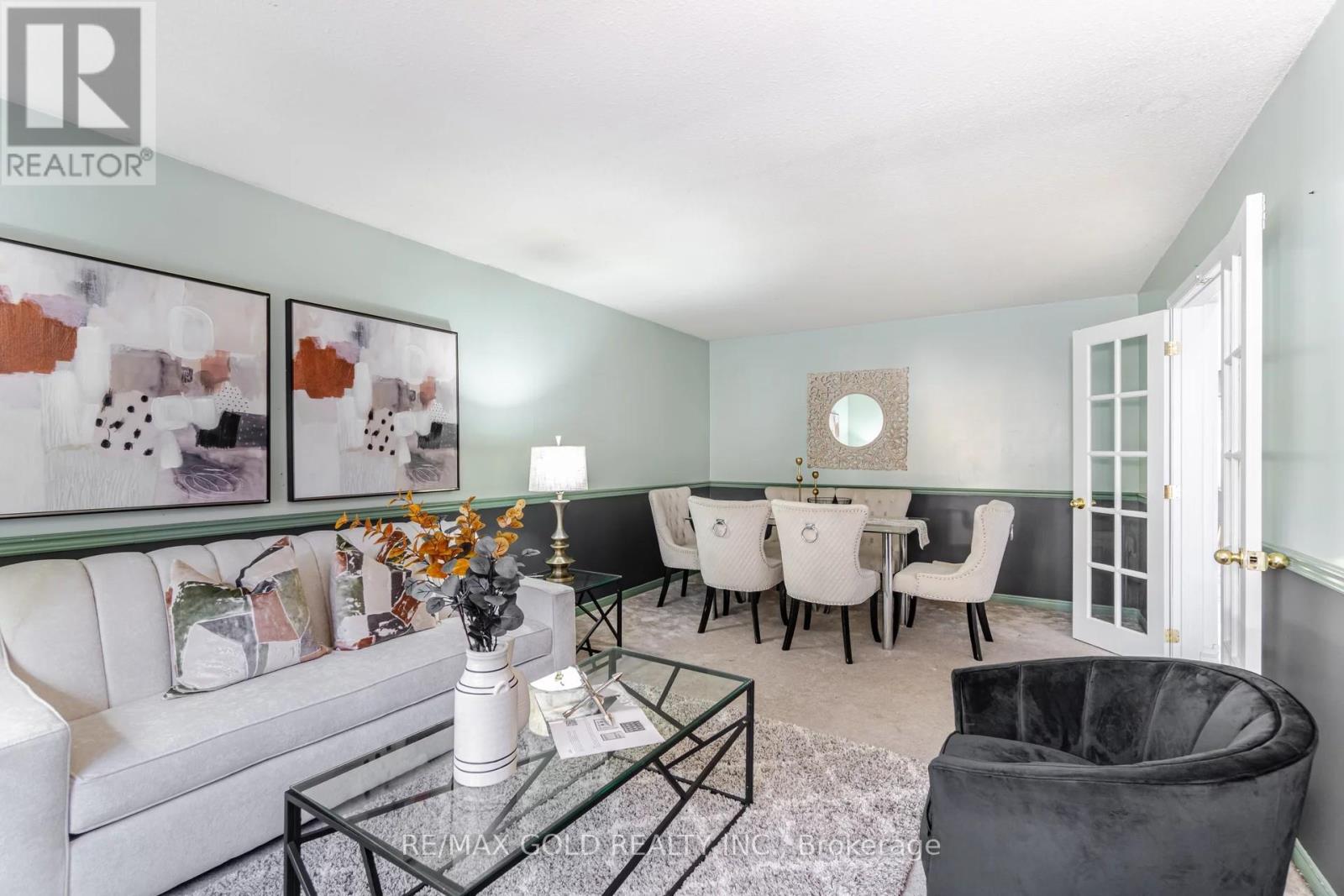 21 Nottingham Crescent, Brampton, Ontario  L6S 4G3 - Photo 5 - W13176330