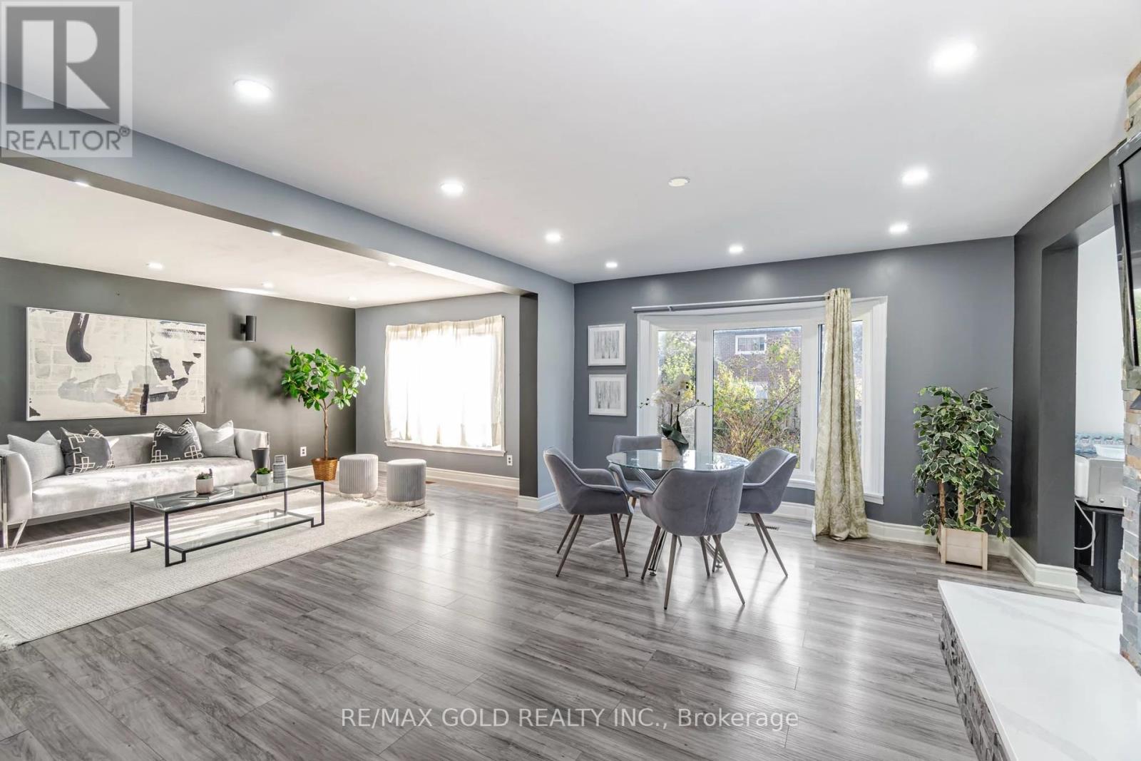 21 Nottingham Crescent, Brampton, Ontario  L6S 4G3 - Photo 8 - W13176330