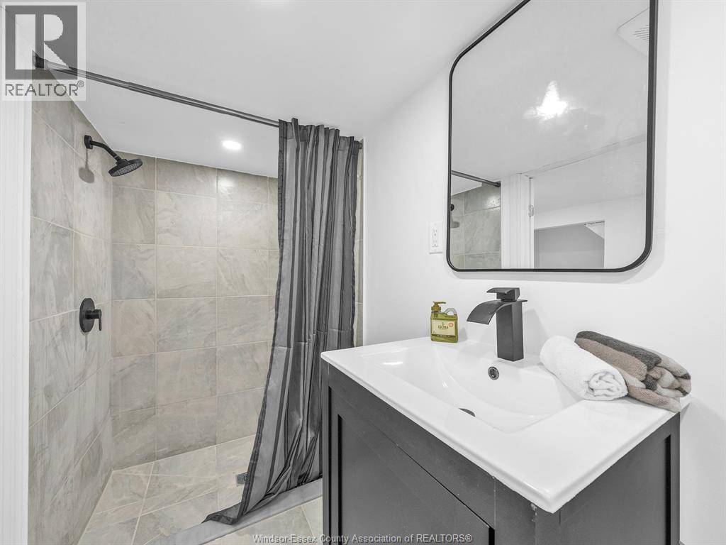 3790 Glenfield, Windsor, Ontario  N9C 2B2 - Photo 29 - 26012216