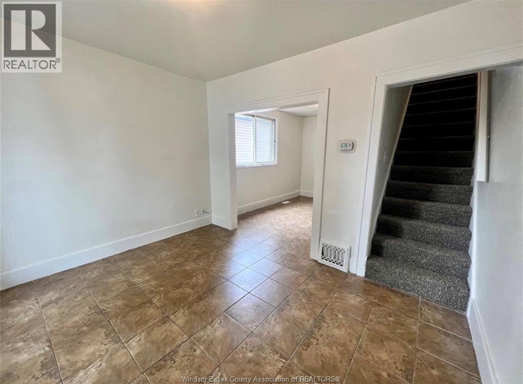 3458 Harris, Windsor, Ontario  N9C 1N5 - Photo 2 - 26012157