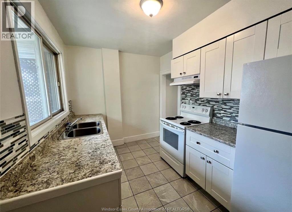 3458 Harris, Windsor, Ontario  N9C 1N5 - Photo 8 - 26012157