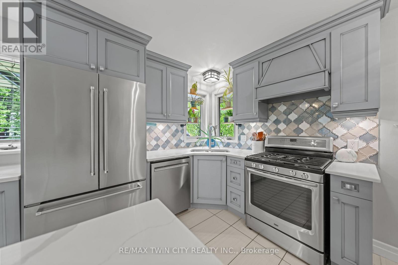 306 Normandy Avenue, Waterloo, Ontario  N2K 1X7 - Photo 15 - X13176192