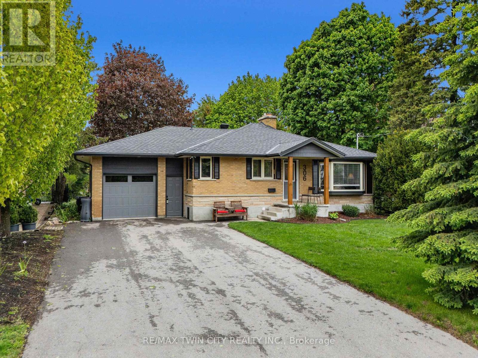 306 Normandy Avenue, Waterloo, Ontario  N2K 1X7 - Photo 4 - X13176192