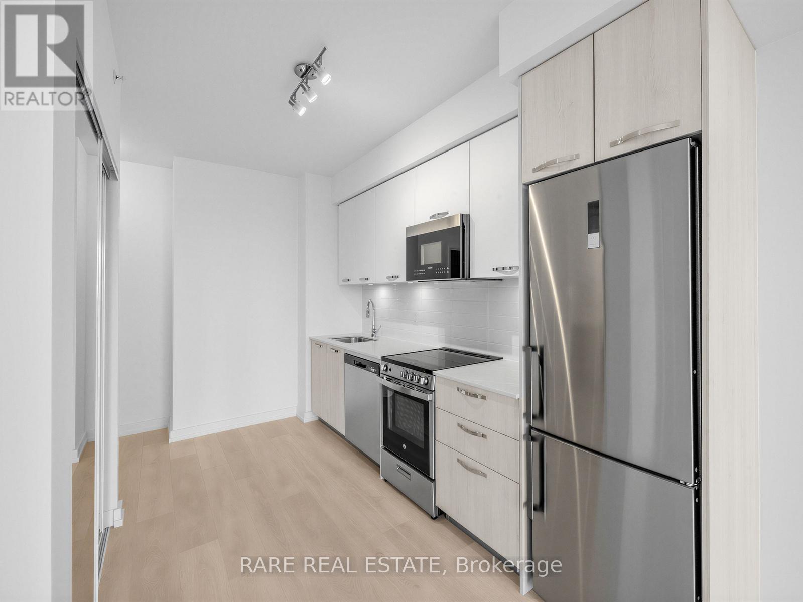 2104 - 75 James Street, Hamilton, Ontario  L8P 2Y9 - Photo 2 - X13176282