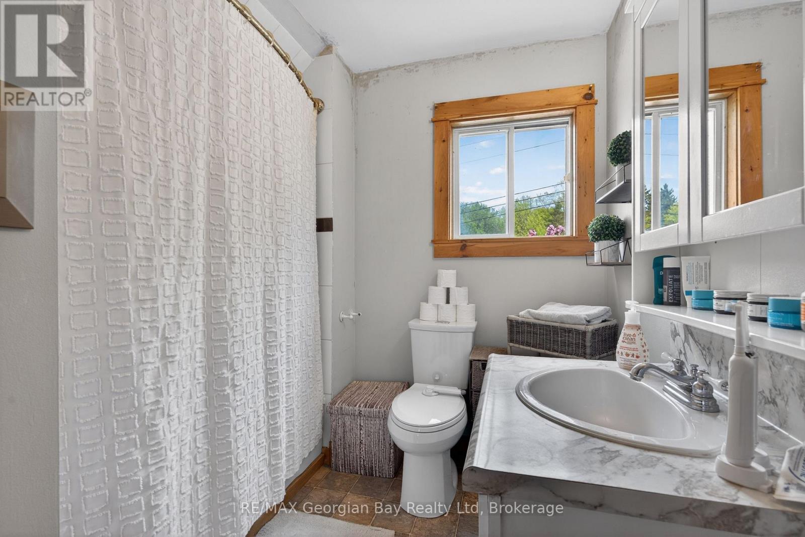 14 Centre Street, Penetanguishene, Ontario  L9M 1P1 - Photo 20 - S13176534