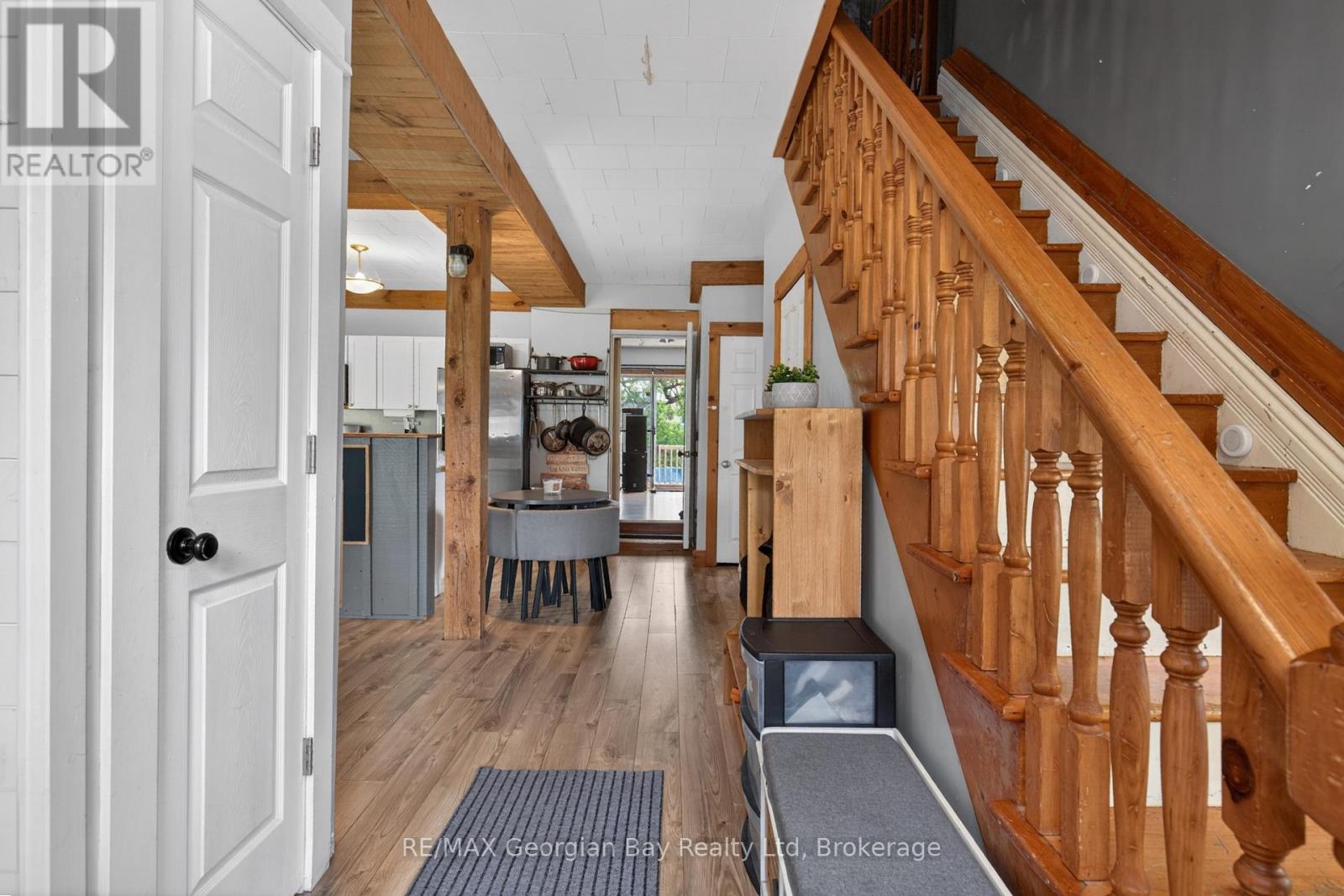 14 Centre Street, Penetanguishene, Ontario  L9M 1P1 - Photo 3 - S13176534