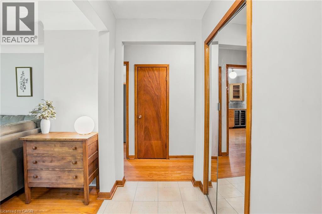 1961 Centre Road, Hamilton, Ontario  L9N 2Z7 - Photo 8 - 40832841
