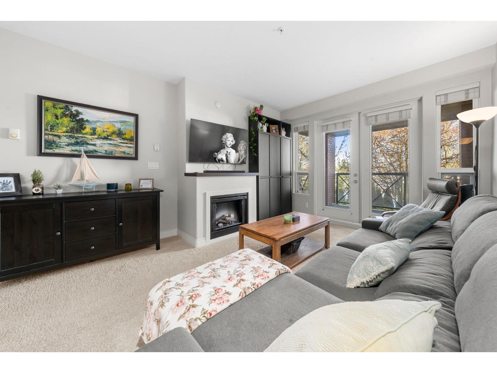 203 2970 King George Boulevard, Surrey, British Columbia  V4P 0E6 - Photo 13 - R3109455