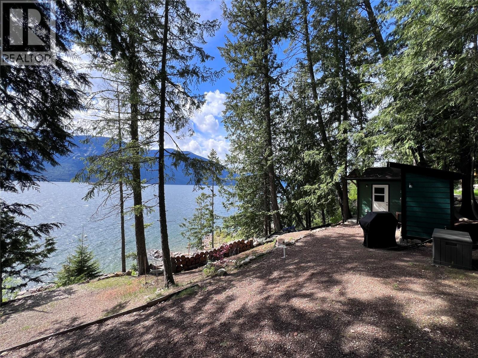 13679 Larch Road, Gray Creek, British Columbia V0B 1S0 - Photo 17 - 10387057