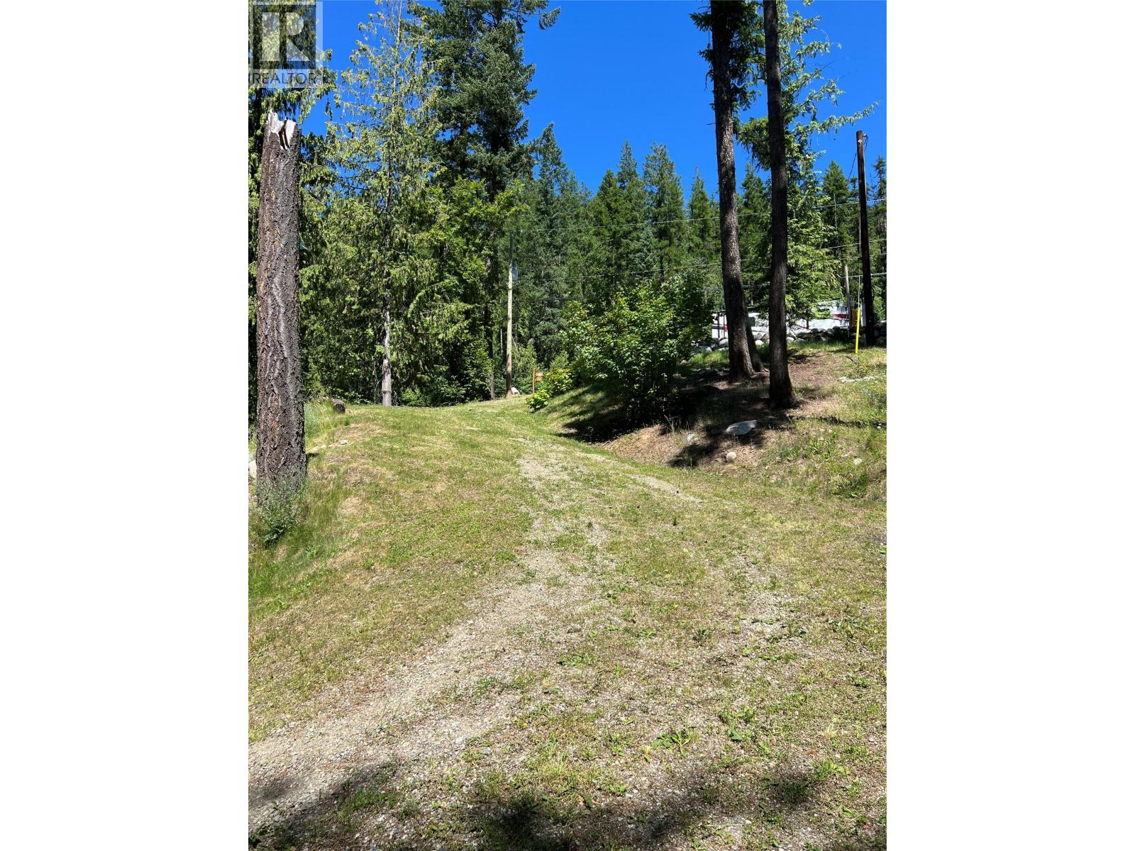 13679 Larch Road, Gray Creek, British Columbia V0B 1S0 - Photo 6 - 10387057
