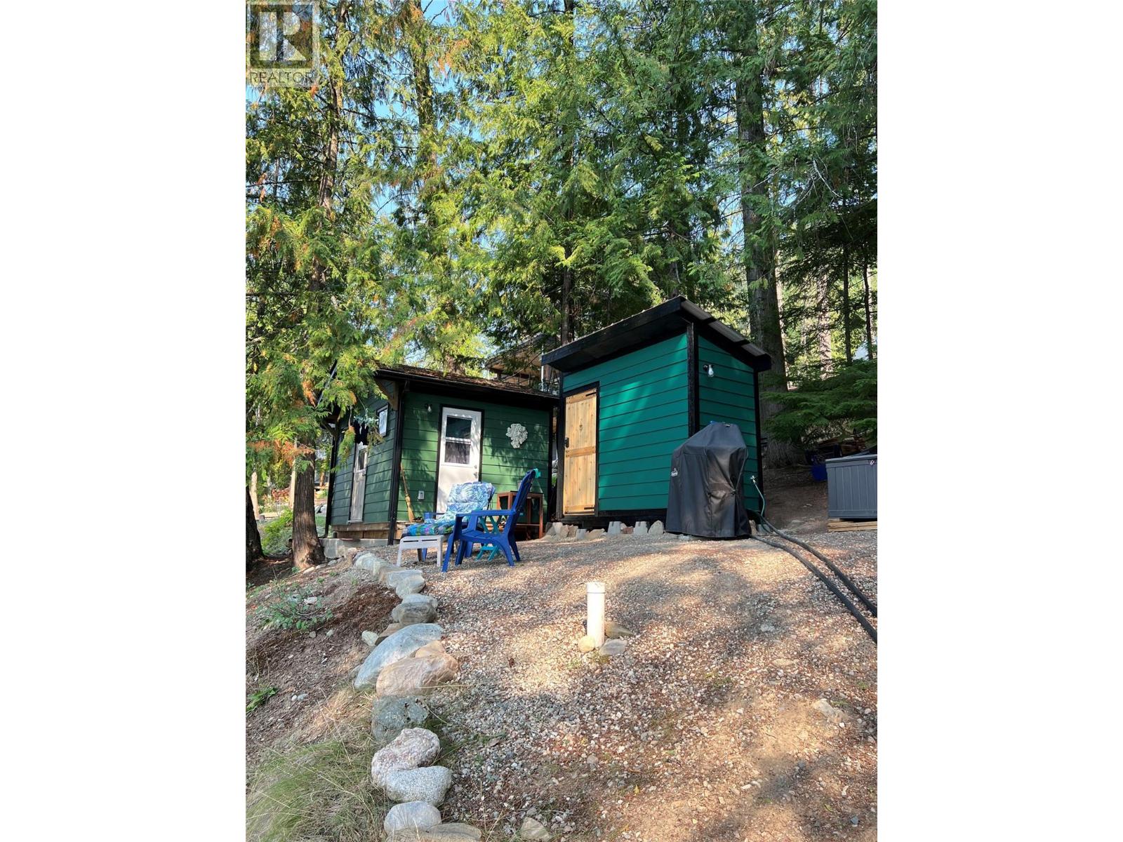 13679 Larch Road, Gray Creek, British Columbia V0B 1S0 - Photo 8 - 10387057