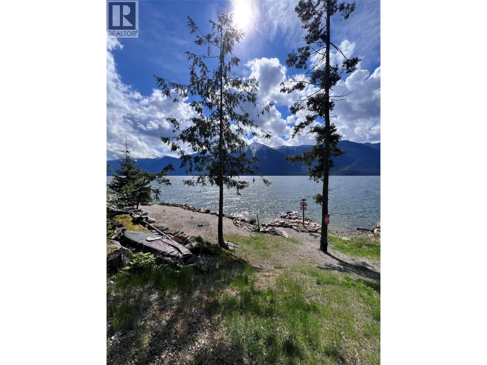 13679 Larch Road, Gray Creek, British Columbia V0B 1S0 - Photo 14 - 10387057