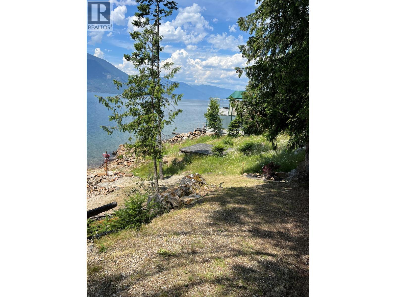 13679 Larch Road, Gray Creek, British Columbia V0B 1S0 - Photo 13 - 10387057