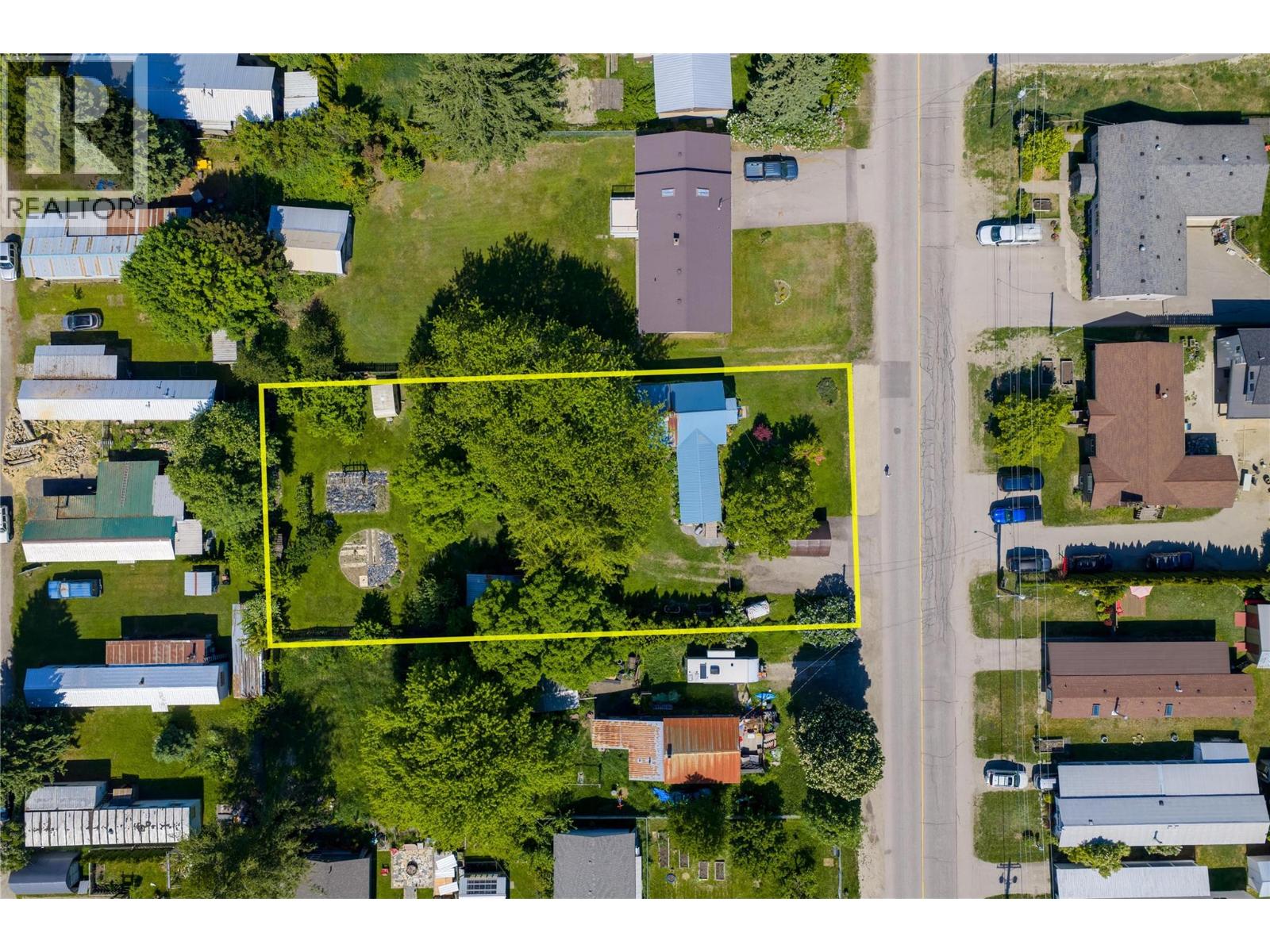 1105 Oscar Street, Revelstoke, British Columbia  V0E 2S0 - Photo 4 - 10388915